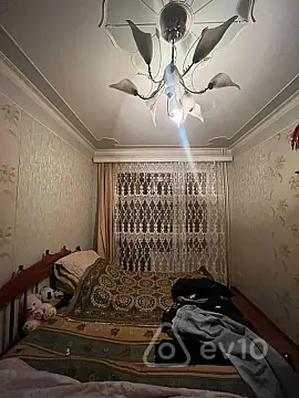 Kirayə verilir 3 otaqlı köhnə tikili 85 m²