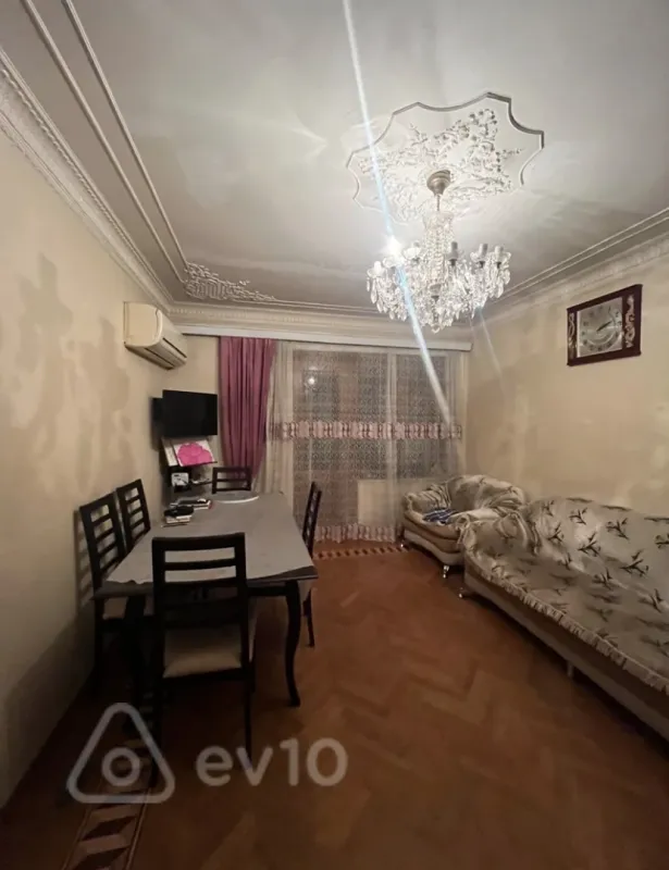 Kirayə verilir 3 otaqlı köhnə tikili 85 m²