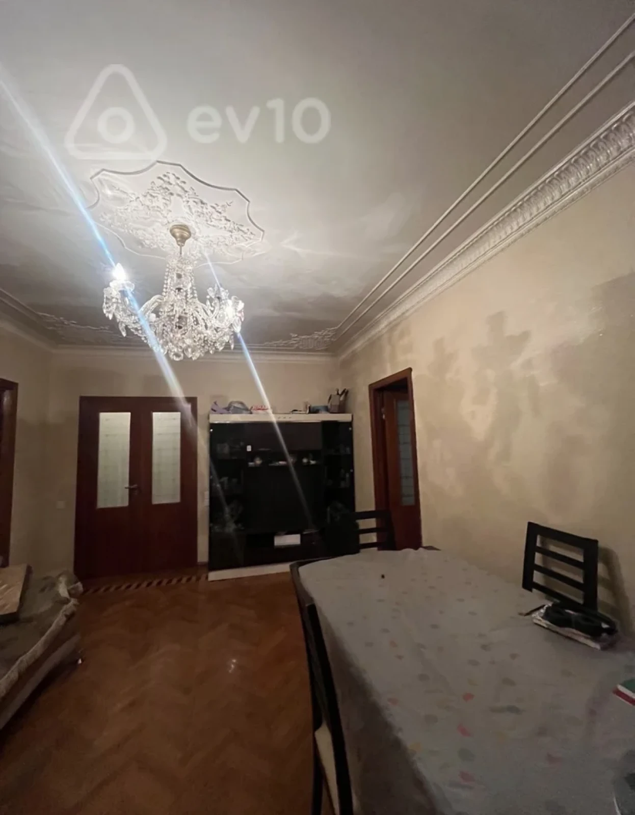 Kirayə verilir 3 otaqlı köhnə tikili 85 m²