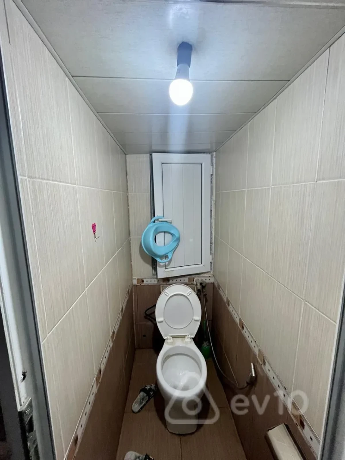 Satılır 2 otaqlı köhnə tikili 65 m²