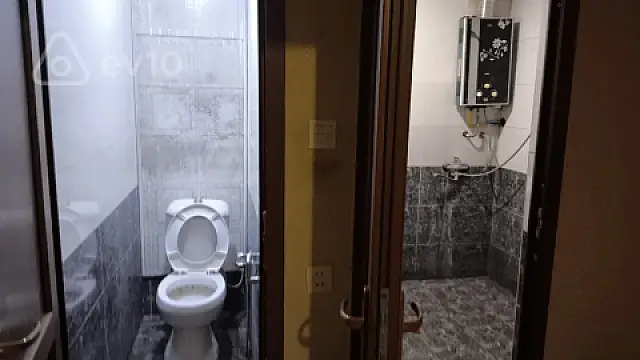 Kirayə verilir 3 otaqlı köhnə tikili 72 m²