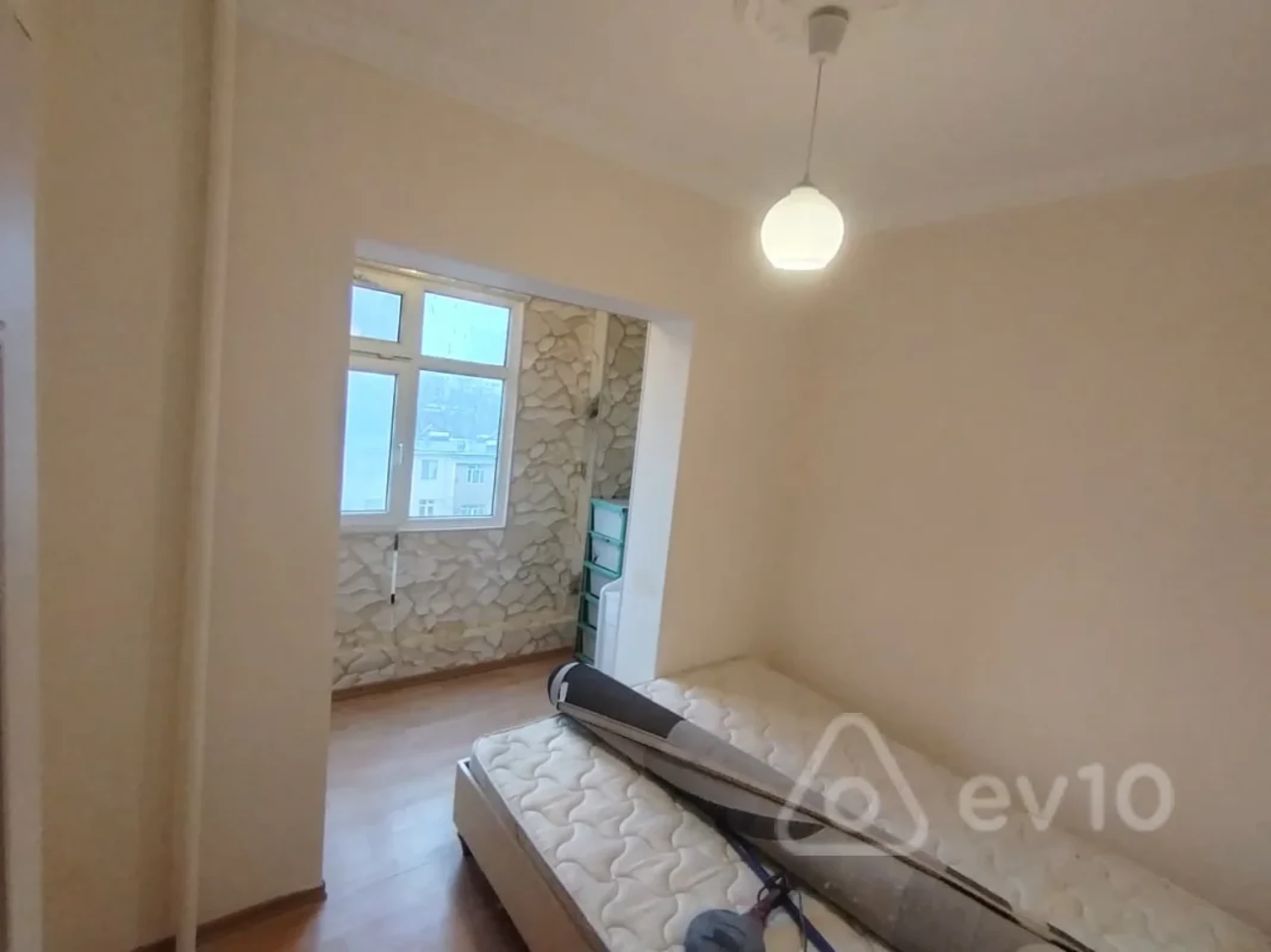 Kirayə verilir 2 otaqlı yeni tikili 60 m²