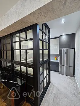 Kirayə verilir 4 otaqlı yeni tikili 150 m²