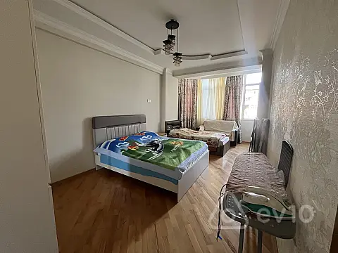 Kirayə verilir 2 otaqlı yeni tikili 90 m²