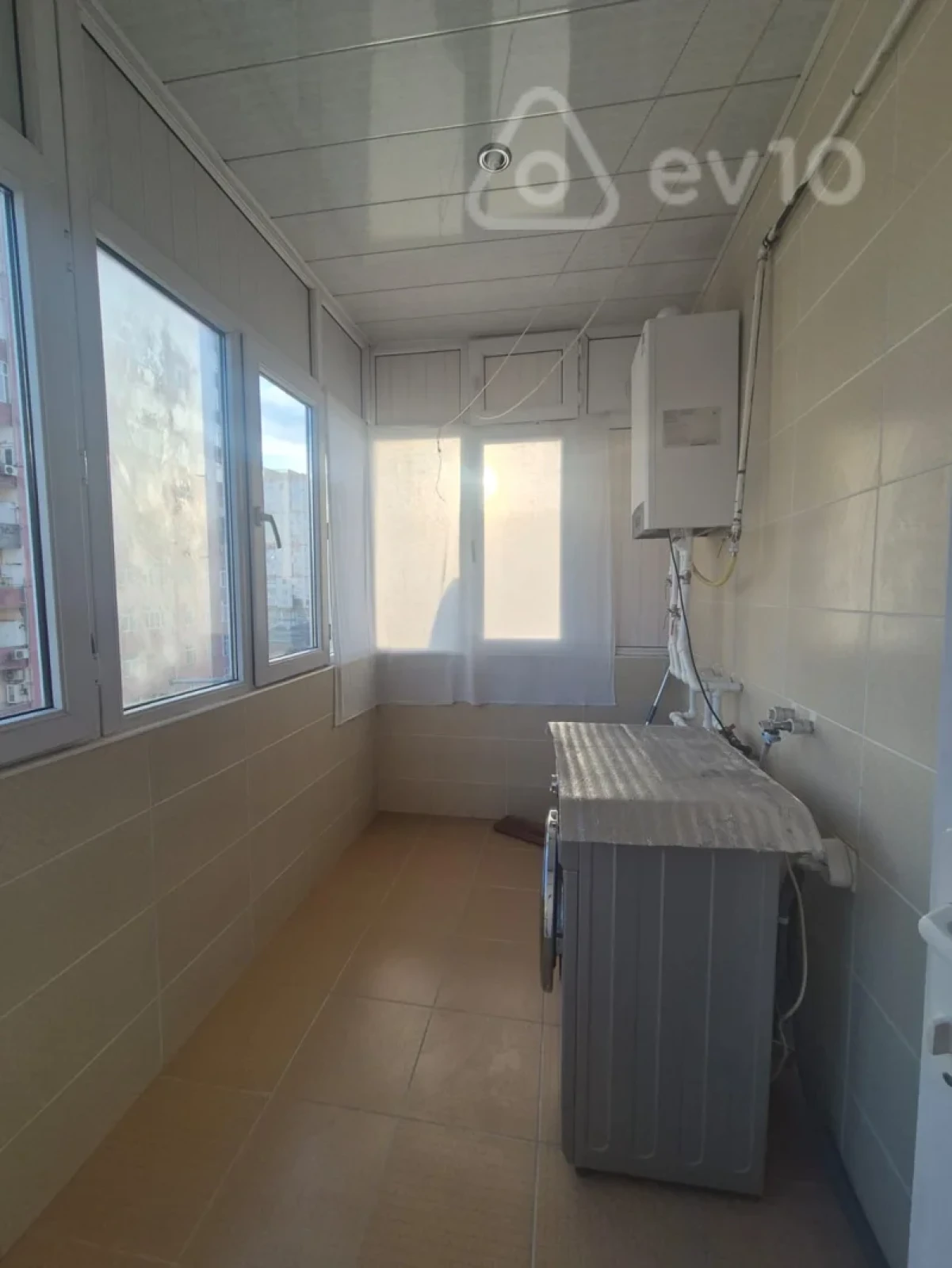 Kirayə verilir 3 otaqlı yeni tikili 90 m²