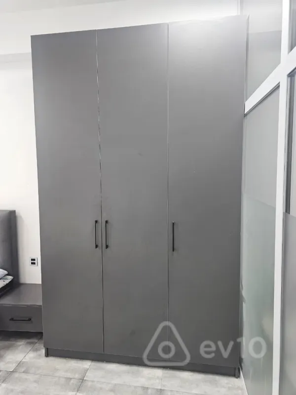 Kirayə verilir 2 otaqlı yeni tikili 40 m²