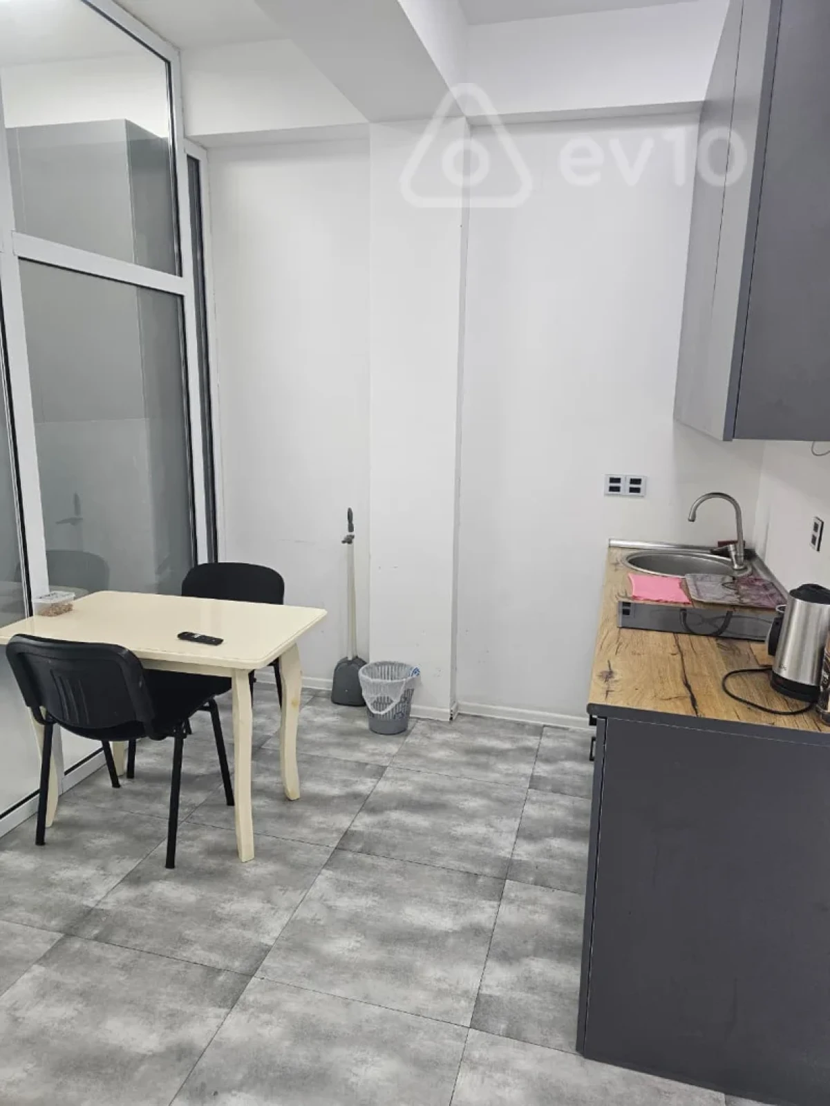 Kirayə verilir 2 otaqlı yeni tikili 40 m²