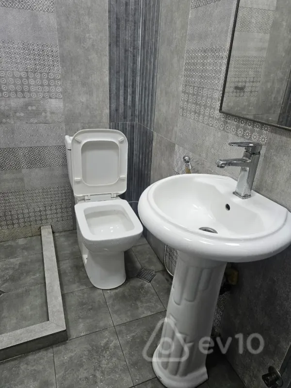 Kirayə verilir 2 otaqlı yeni tikili 40 m²