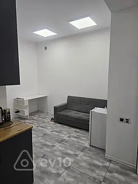 Kirayə verilir 2 otaqlı yeni tikili 40 m²