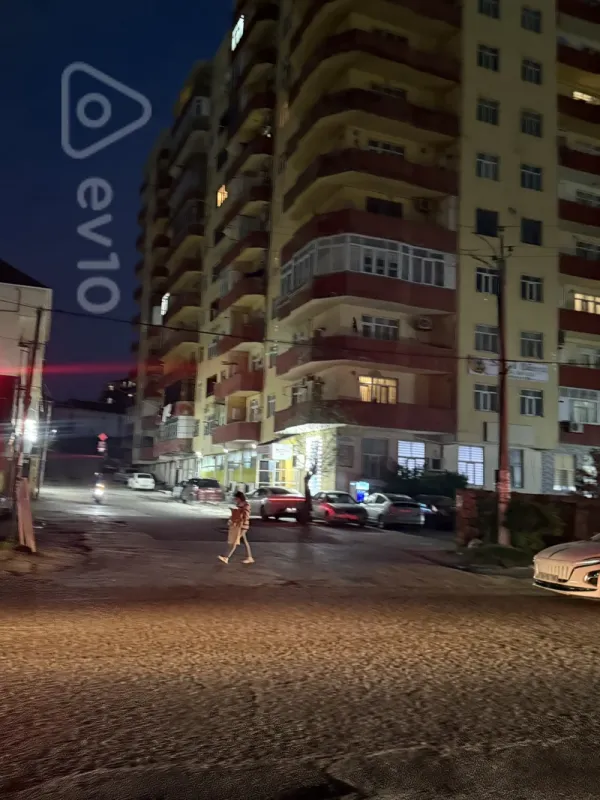 Satılır 3 otaqlı yeni tikili 75 m²