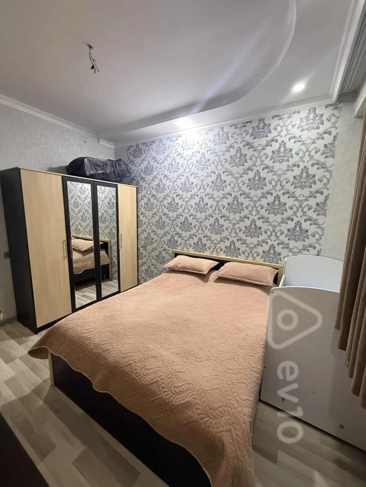 Satılır 3 otaqlı yeni tikili 75 m²