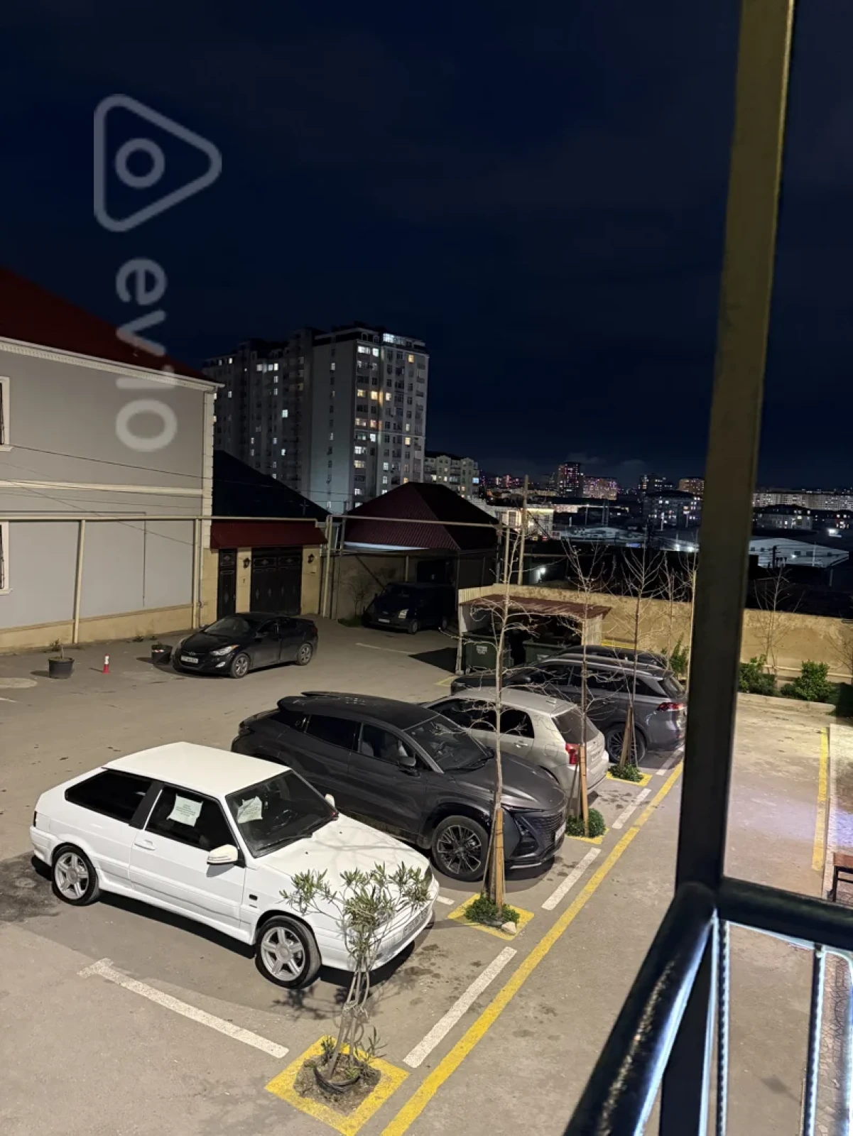 Satılır 3 otaqlı yeni tikili 75 m²