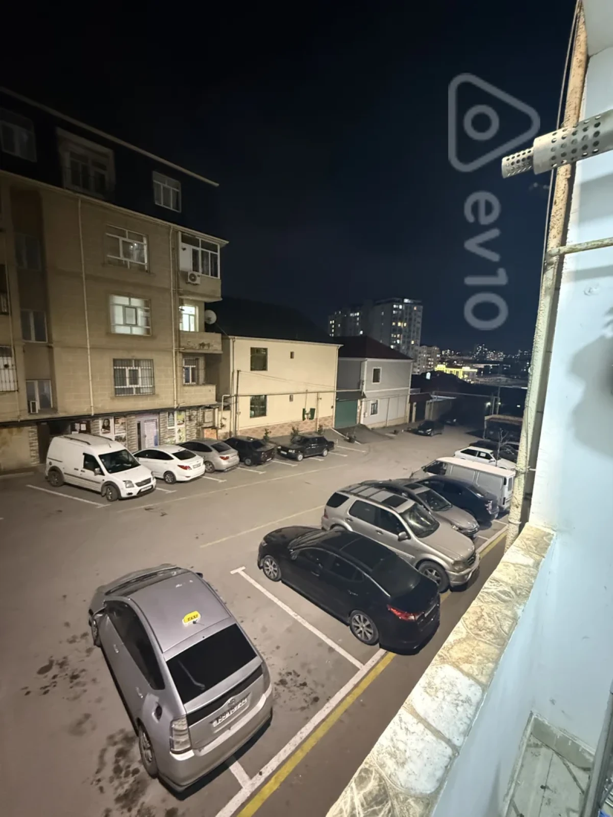 Satılır 3 otaqlı yeni tikili 75 m²