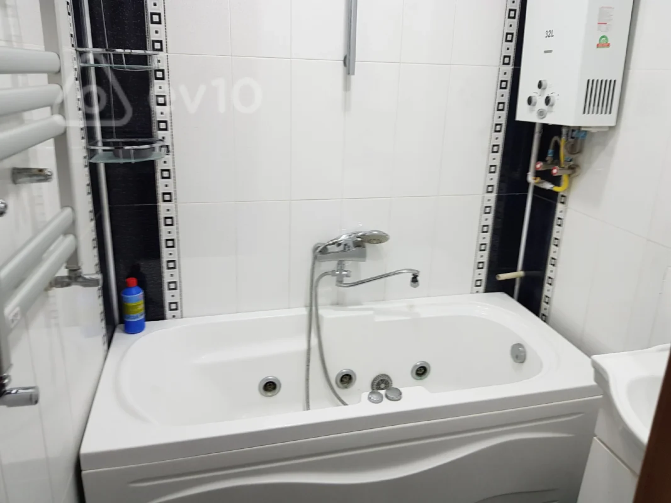 Kirayə verilir 3 otaqlı köhnə tikili 80 m²