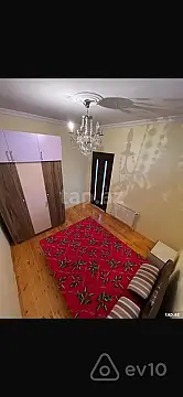 Kirayə verilir 2 otaqlı köhnə tikili 94 m²