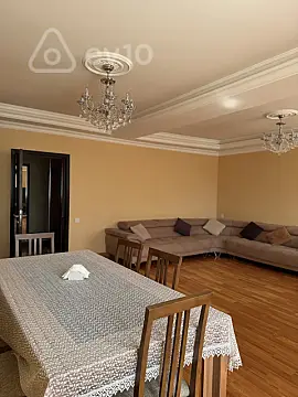 Satılır 3 otaqlı köhnə tikili 82 m²