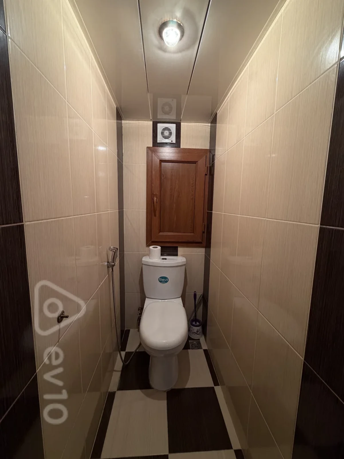 Satılır 3 otaqlı köhnə tikili 82 m²