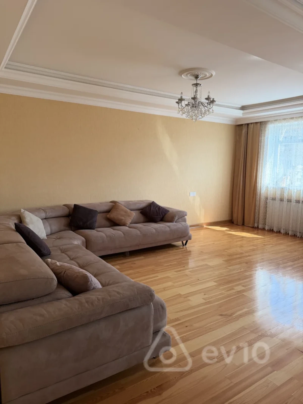 Satılır 3 otaqlı köhnə tikili 82 m²