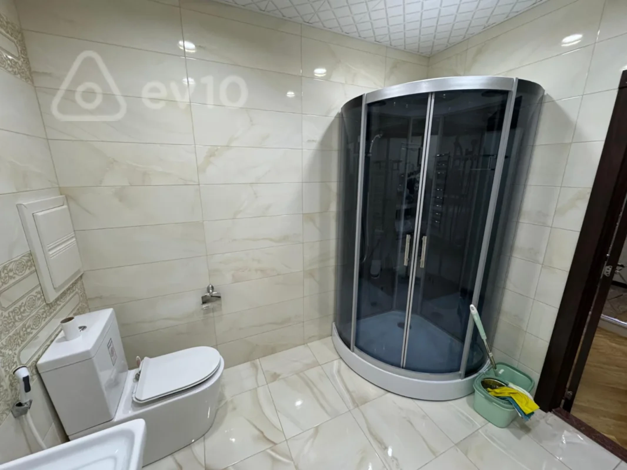 Kirayə verilir 2 otaqlı yeni tikili 75 m²