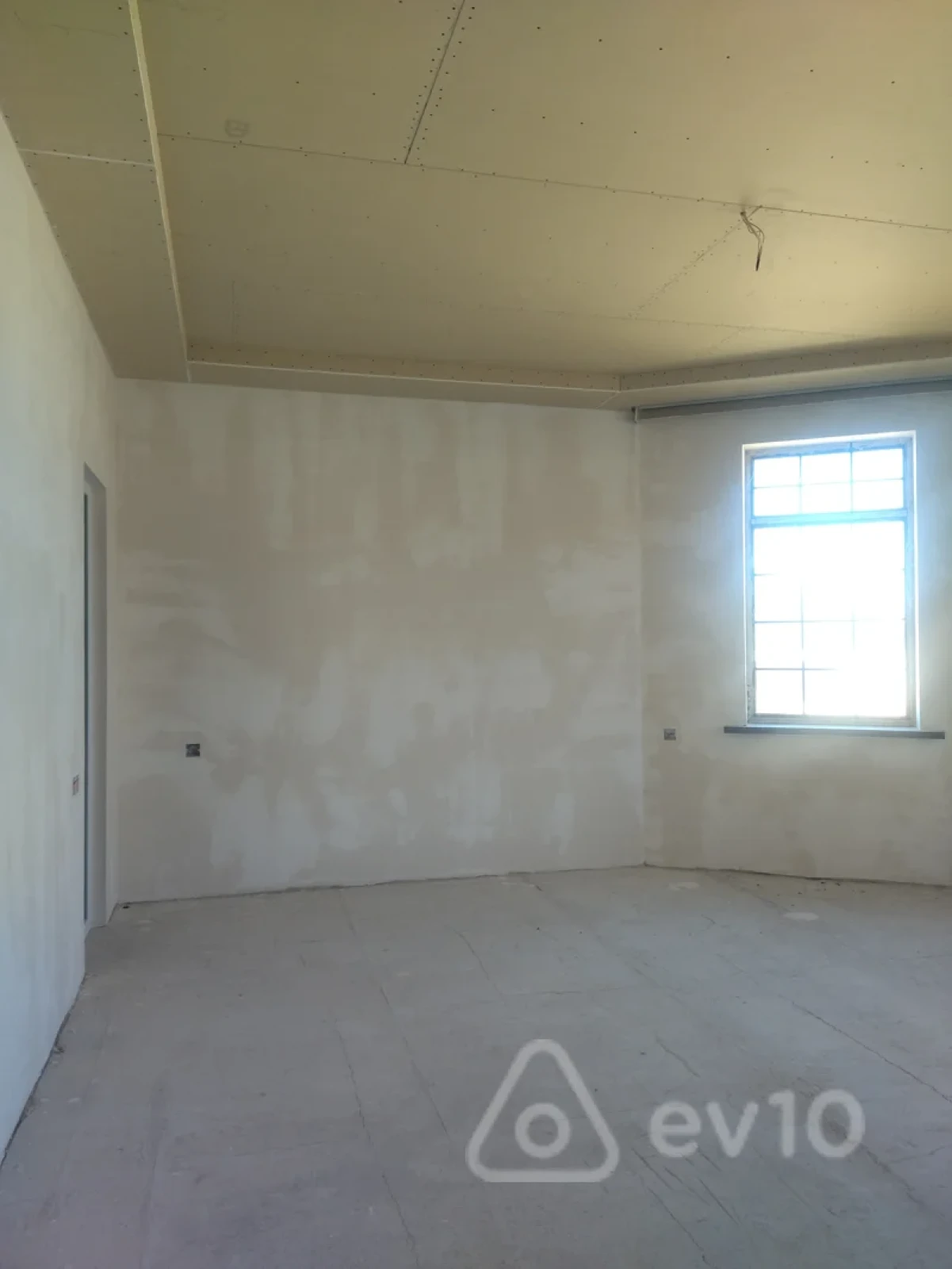 Satılır 6 otaqlı həyət evi 170 m²