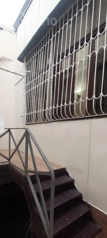 Kirayə verilir 2 otaqlı köhnə tikili 60 m²