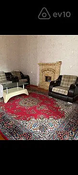 Kirayə verilir 2 otaqlı köhnə tikili 60 m²