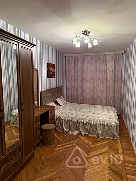 Kirayə verilir 3 otaqlı köhnə tikili 58 m²