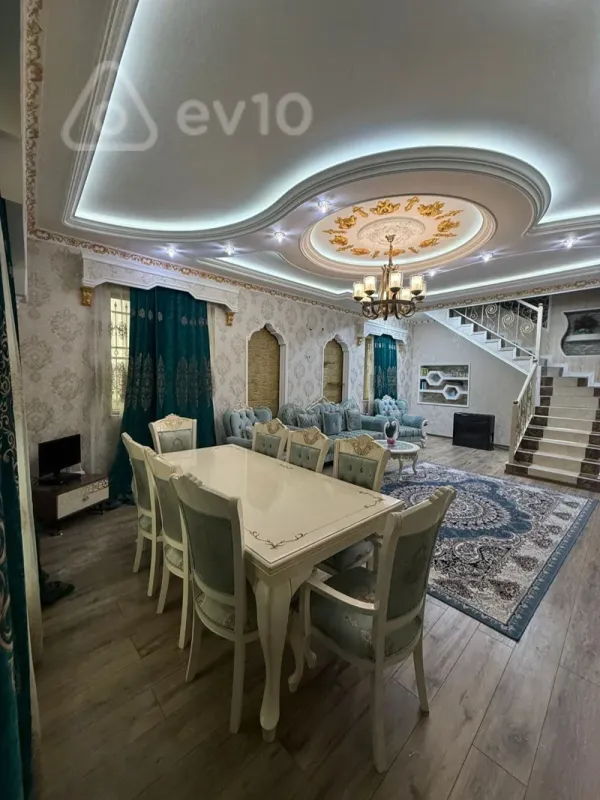Satılır 3 otaqlı həyət evi 220 m²