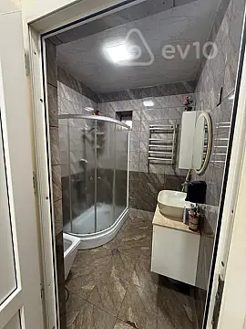 Satılır 3 otaqlı həyət evi 220 m²