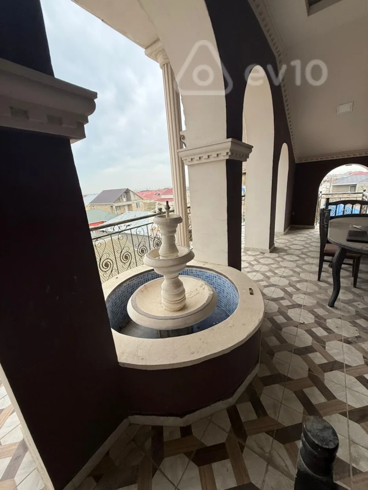 Satılır 3 otaqlı həyət evi 220 m²