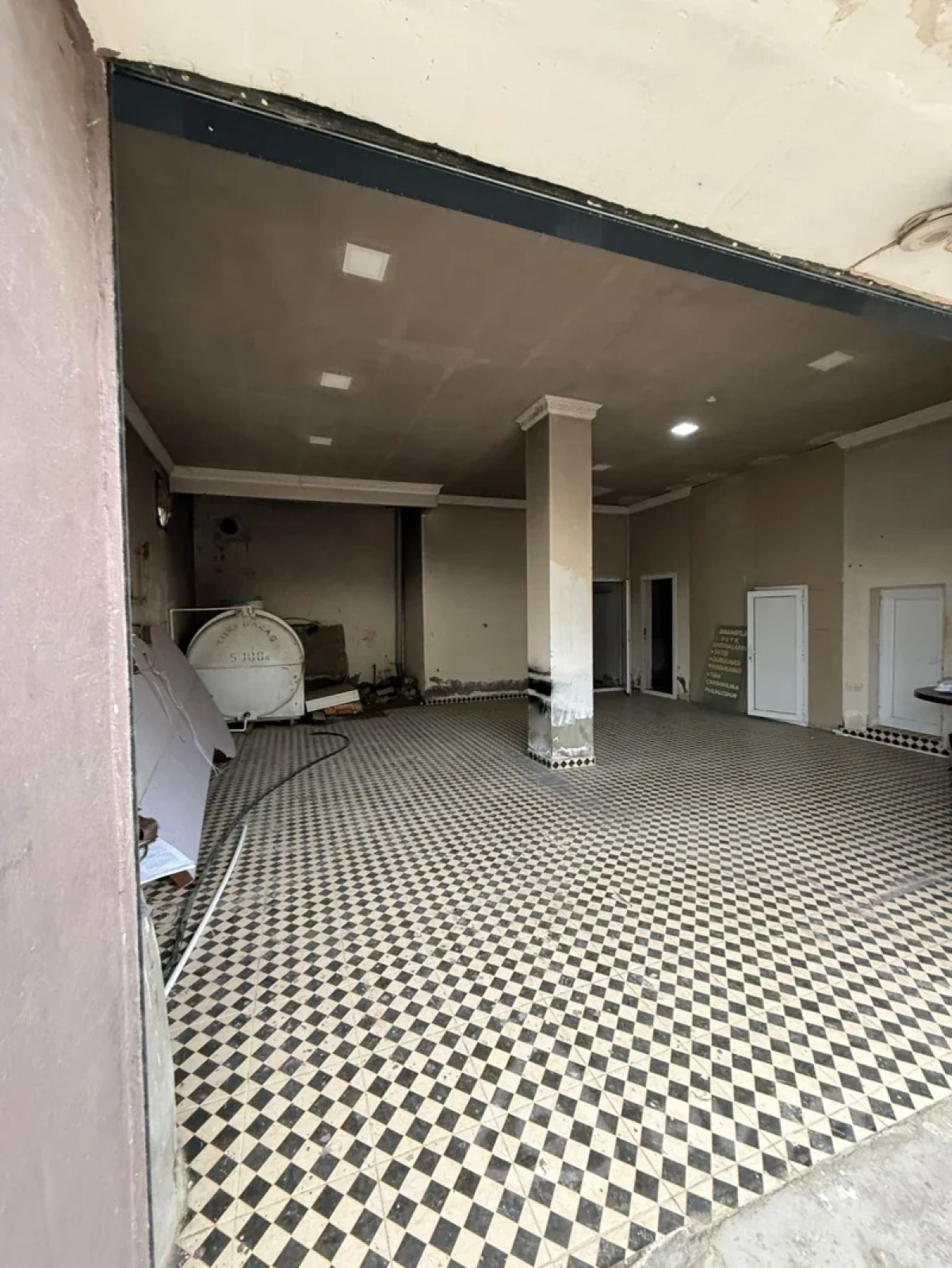 Satılır 3 otaqlı həyət evi 220 m²