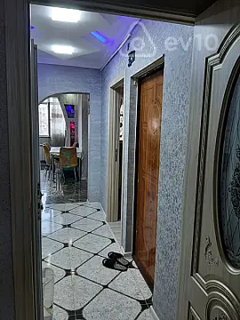 Satılır 2 otaqlı köhnə tikili 70 m²