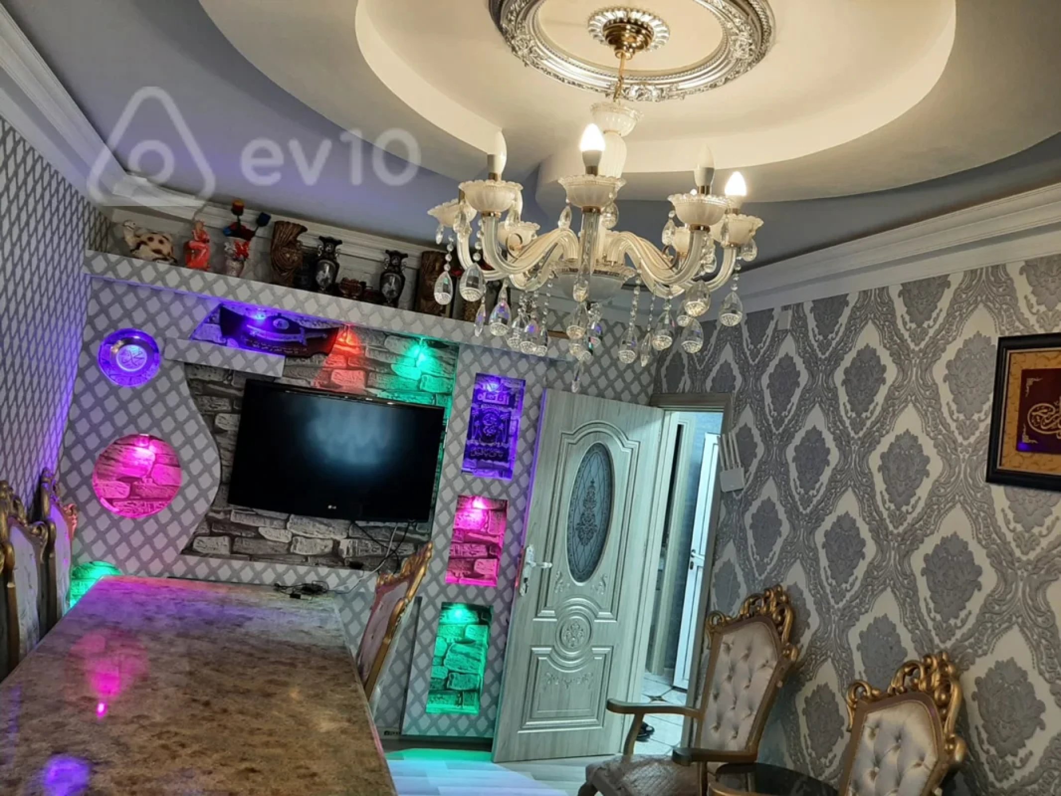 Satılır 2 otaqlı köhnə tikili 70 m²