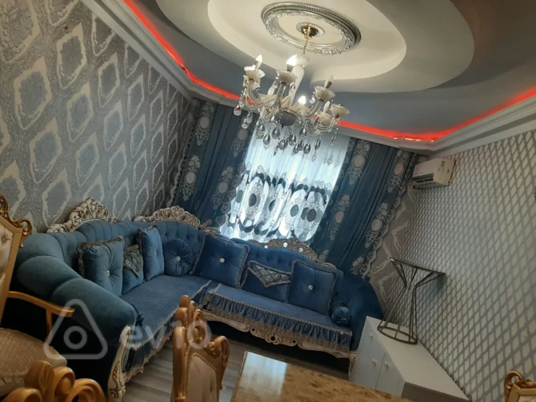 Satılır 2 otaqlı köhnə tikili 70 m²