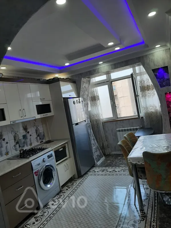 Satılır 2 otaqlı köhnə tikili 70 m²