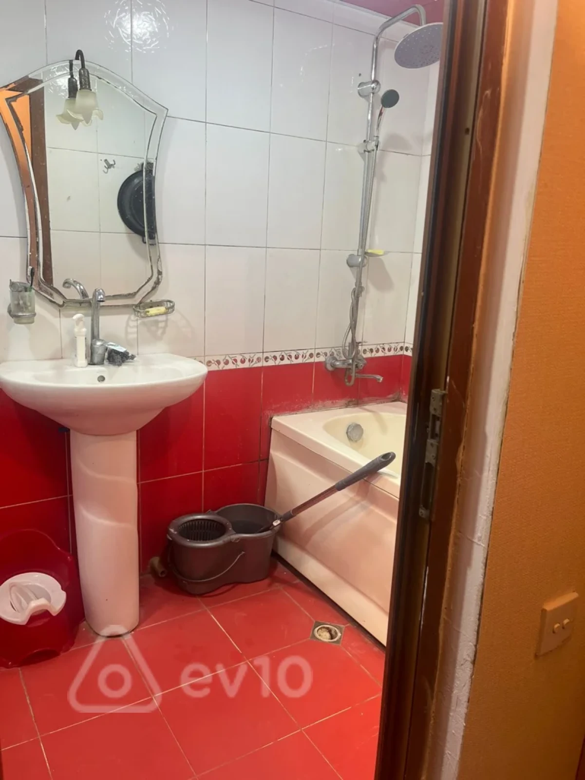 Kirayə verilir 2 otaqlı yeni tikili 55 m²