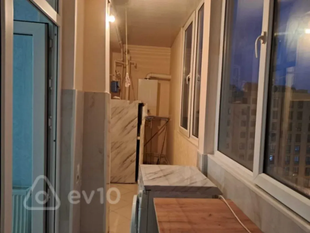 Kirayə verilir 2 otaqlı yeni tikili 40 m²