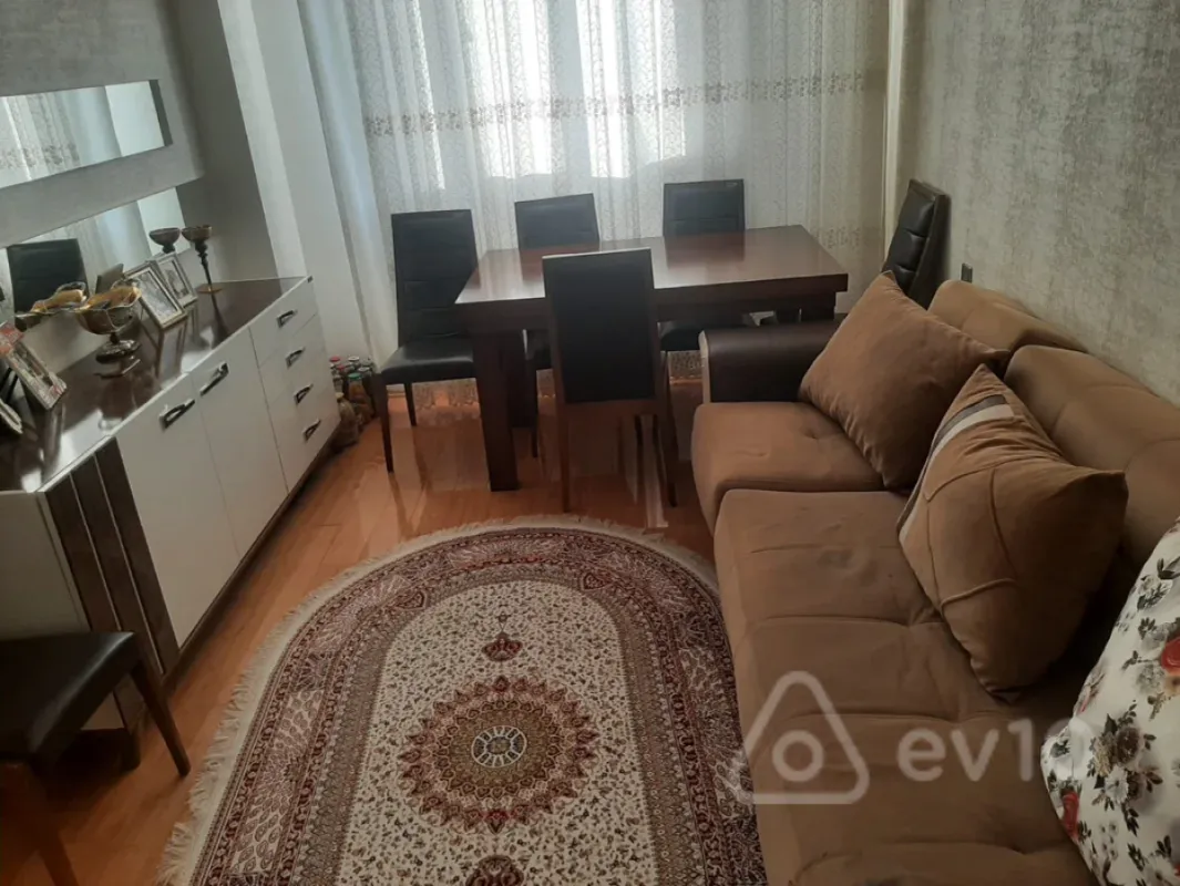 Kirayə verilir 2 otaqlı yeni tikili 61 m²
