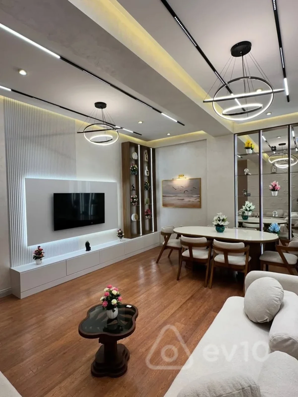 Kirayə verilir 2 otaqlı yeni tikili 90 m²