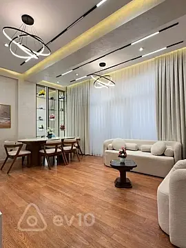 Kirayə verilir 2 otaqlı yeni tikili 90 m²