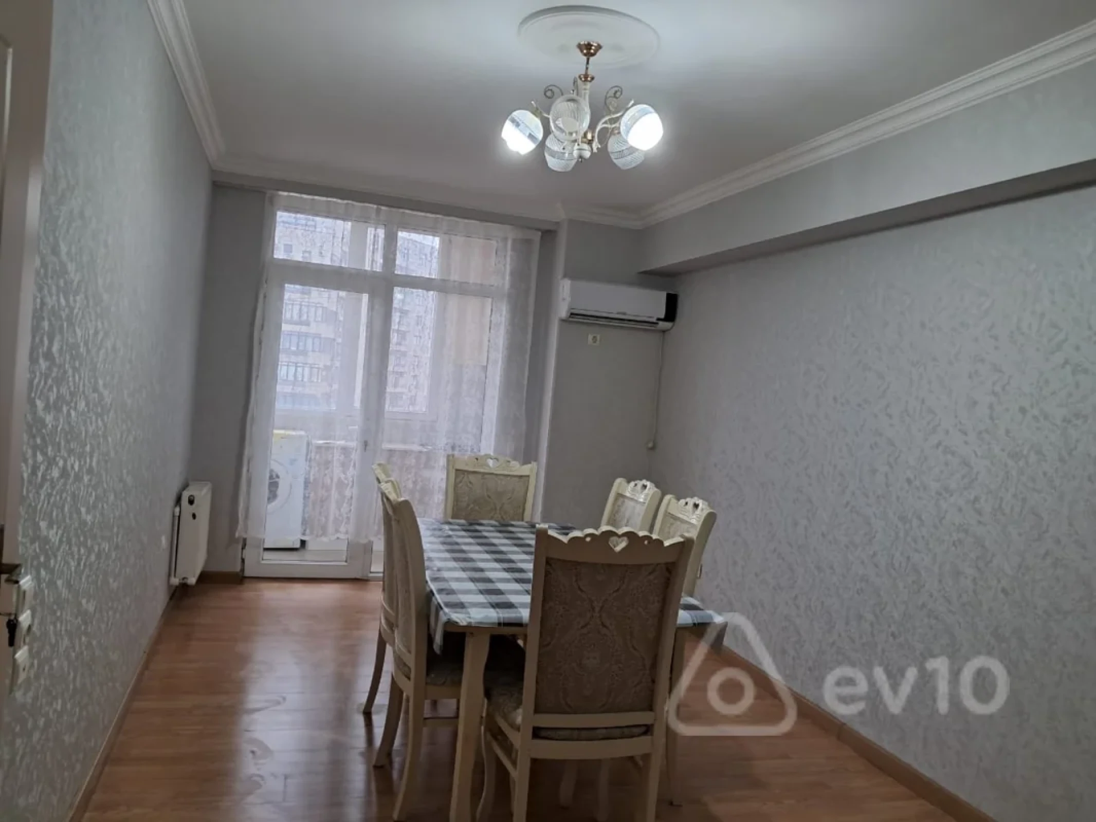 Kirayə verilir 2 otaqlı yeni tikili 45 m²