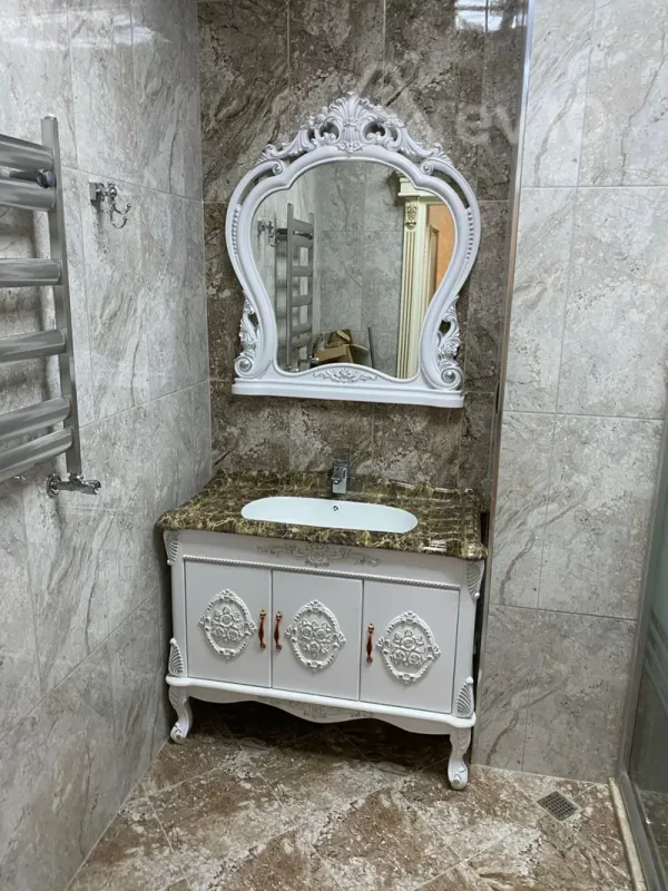 Kirayə verilir 3 otaqlı yeni tikili 170 m²