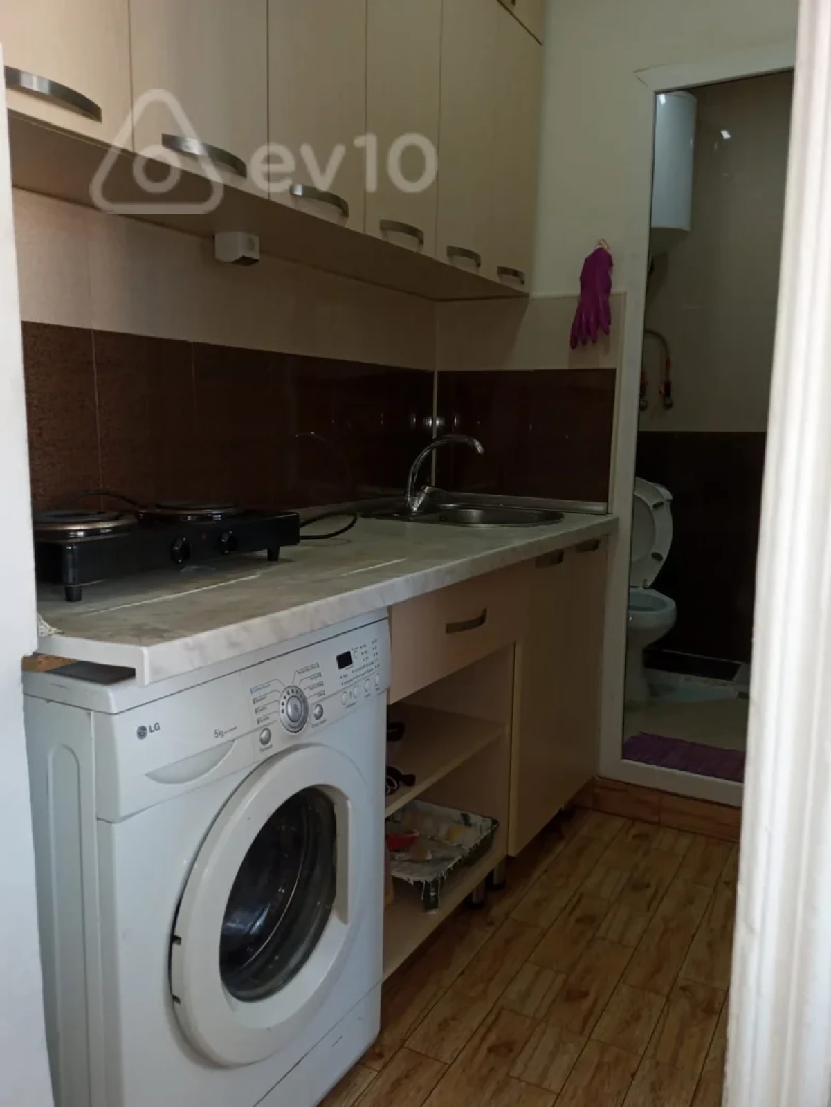 Kirayə verilir 2 otaqlı köhnə tikili 40 m²