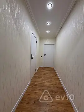 Satılır 3 otaqlı köhnə tikili 70 m²