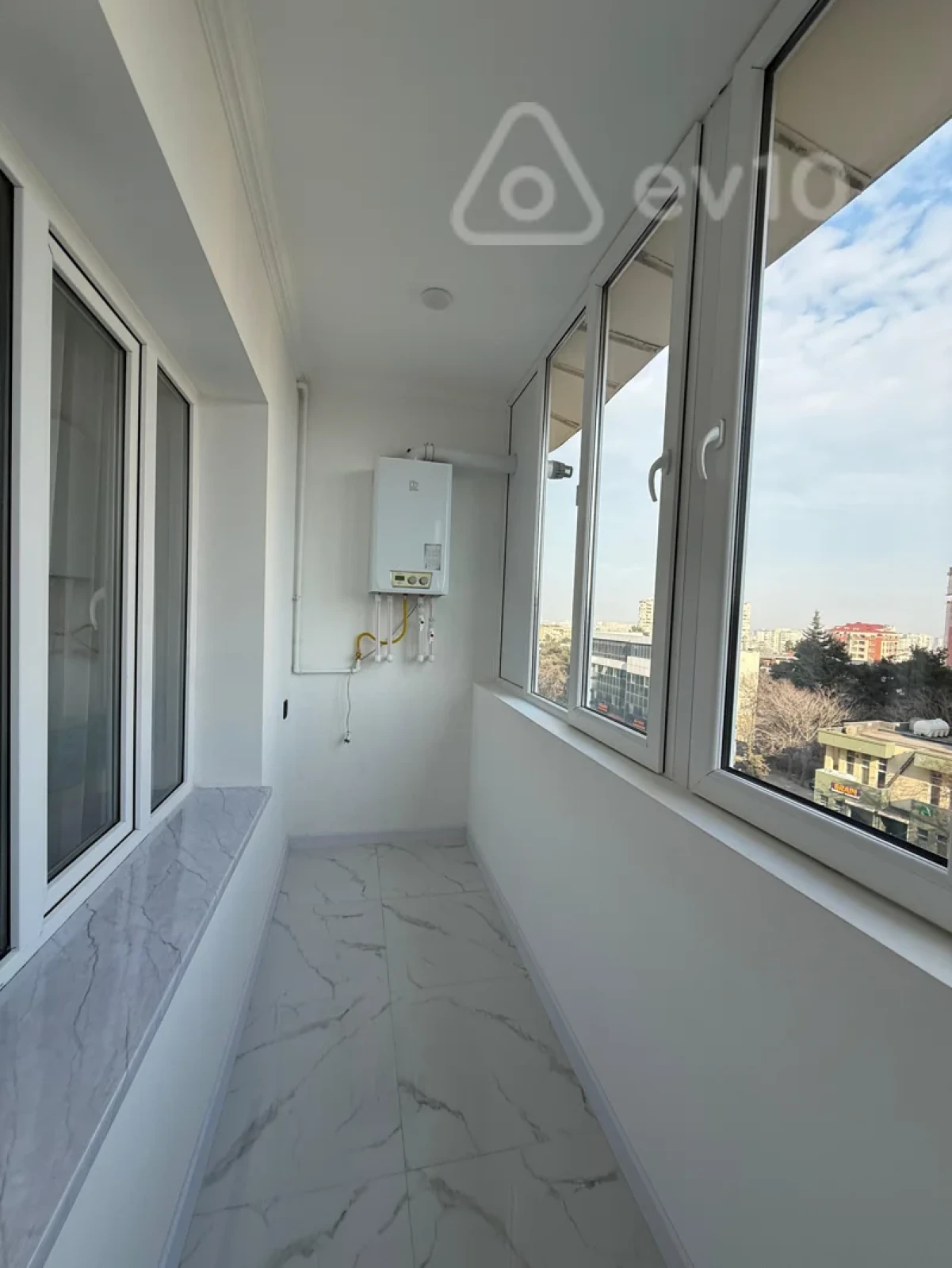 Satılır 3 otaqlı köhnə tikili 70 m²