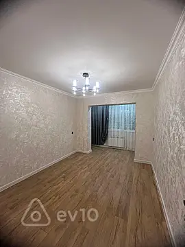 Satılır 3 otaqlı köhnə tikili 70 m² — Bakı, Binəqədi 3 otaq 70.00 m²