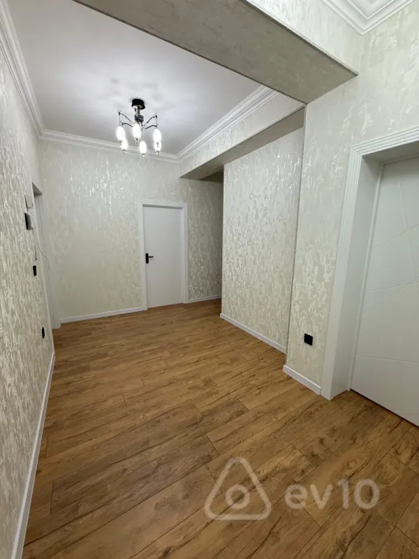 Satılır 3 otaqlı yeni tikili 110 m²