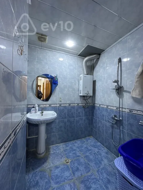Satılır 3 otaqlı köhnə tikili 65 m²