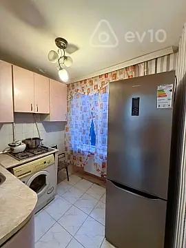 Kirayə verilir 3 otaqlı köhnə tikili 58 m²