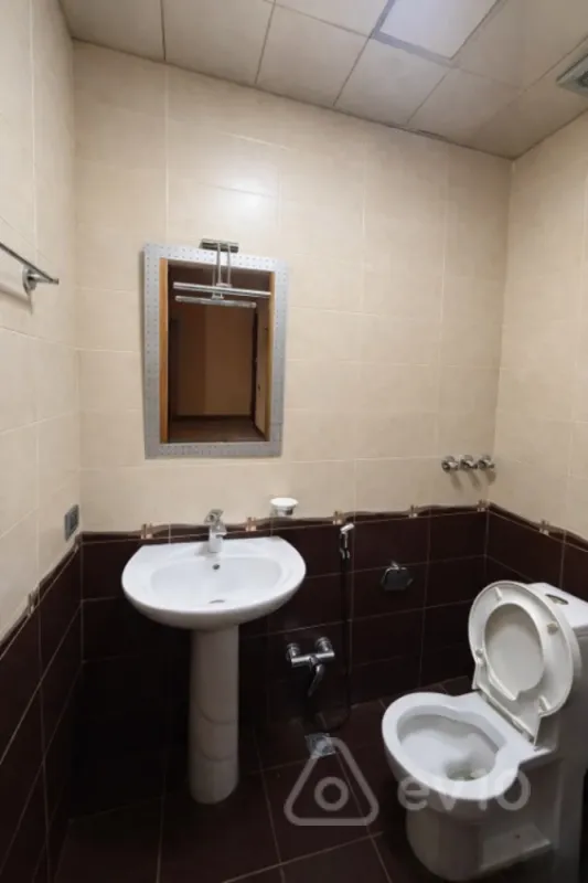 Kirayə verilir 3 otaqlı yeni tikili 140 m²